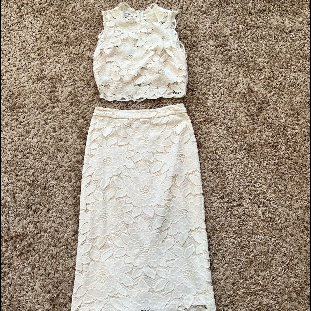 Bebe - Two Piece White Floral Outfit